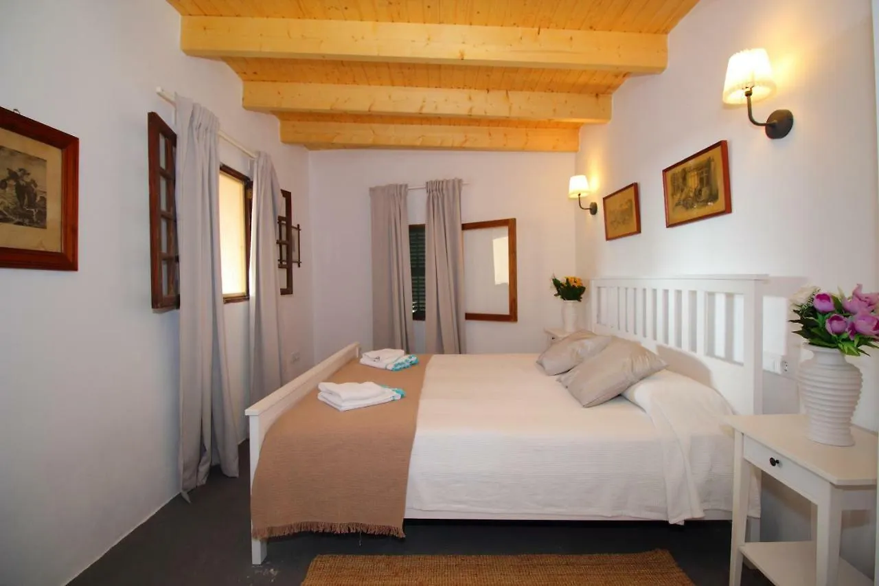 סנטני Finca Agroturismo Es Pujol בית חווה